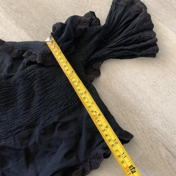 KanCan off the shoulders cropped eyelet black top size S ruffles bohemian - Picture 6 of 9